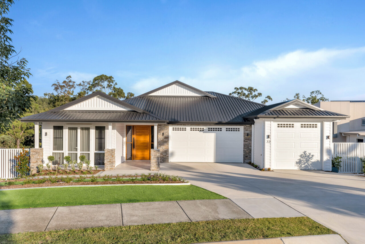 How To Paint Your Concrete Garage Floor For The Perfect Look   KJ Botanic Cr32 30 1 1280x854 